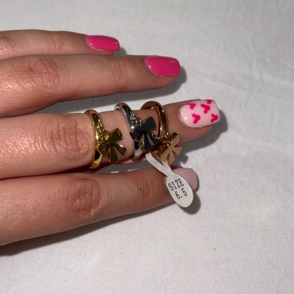 Bow Rings - Picture 2 of 4